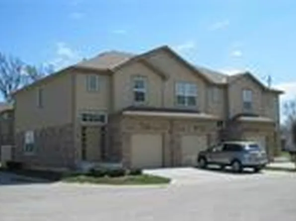 8751 Wedd St, Overland Park, KS 66212