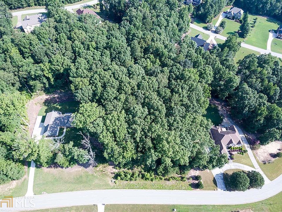 1st image of 30 Oak Forest Dr