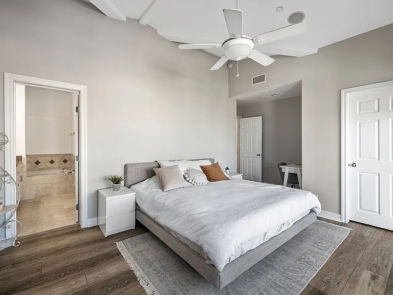 231 Aviation Pl — Photo 37