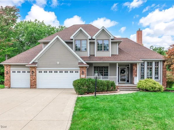 4771 Litchfield Dr, Richmond Heights, OH 44143