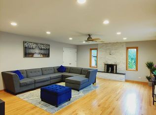 1709 Western Ave, Northbrook, IL
