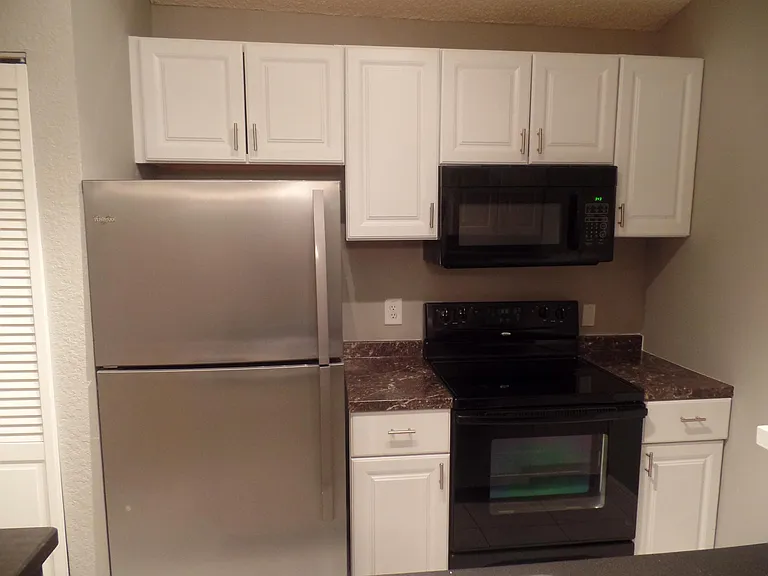 2871 N Oakland Forest Dr #308 — Photo 5