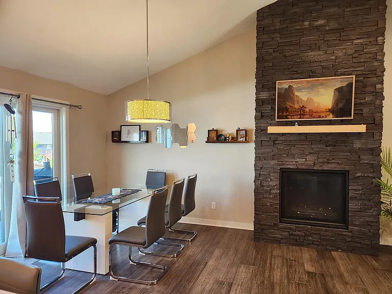 2225 Phoenix Rd SW — Photo 6