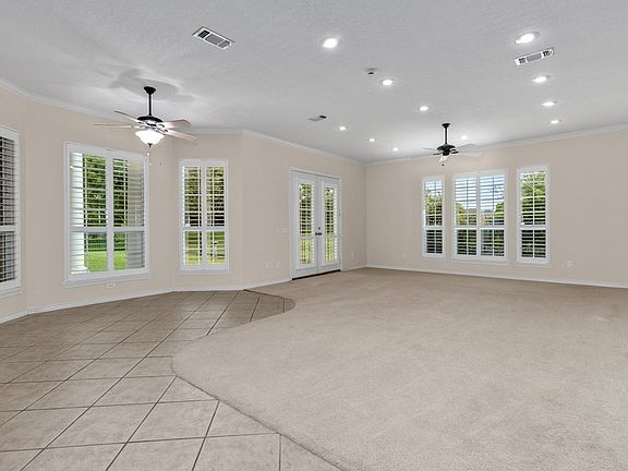 5th image of 209 Oak Crest Dr