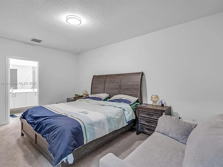 4450 NW 83rd Pkwy — Photo 17