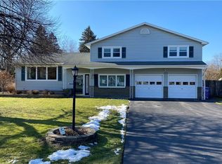 1713 Qualtrough Rd, Rochester, NY 14625