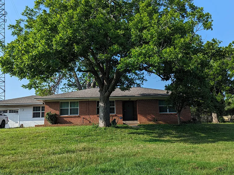 N Caney Dr — Photo 1