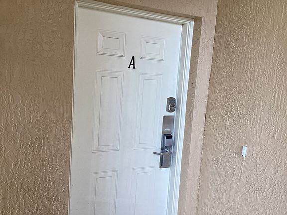 2nd image of 8914 Sandshot Ct Unit A