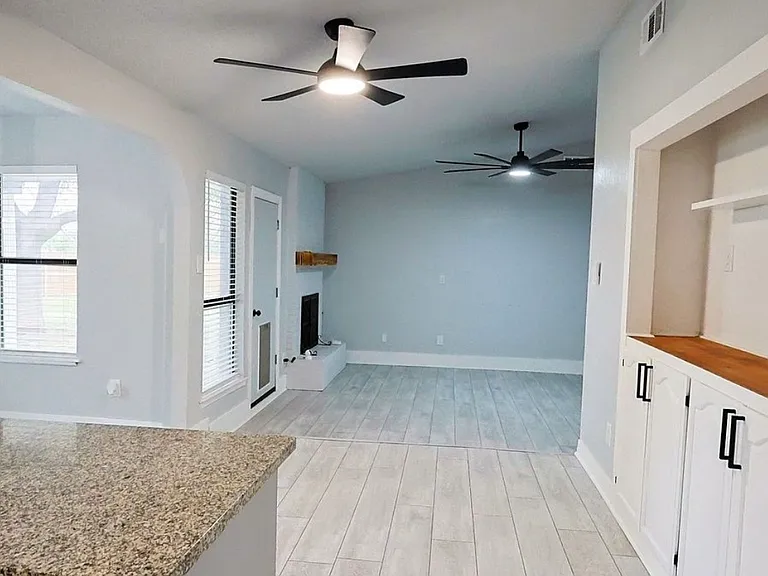 1710 Bob White Ct — Photo 8