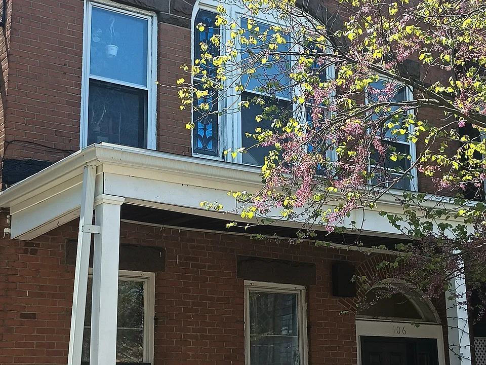 106 William St #2