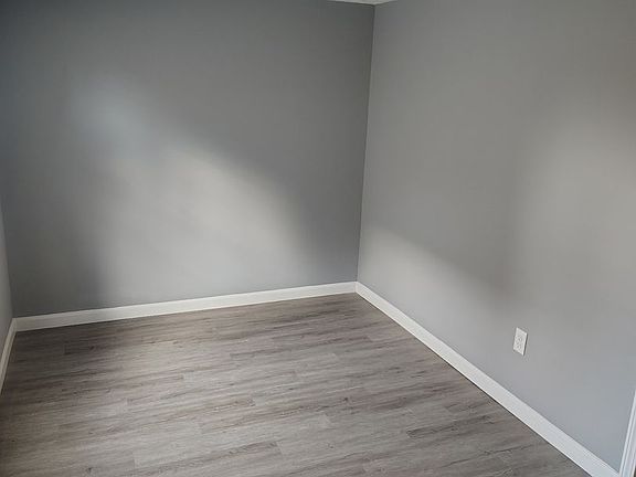 3rd image of 609 E Mulberry St #1