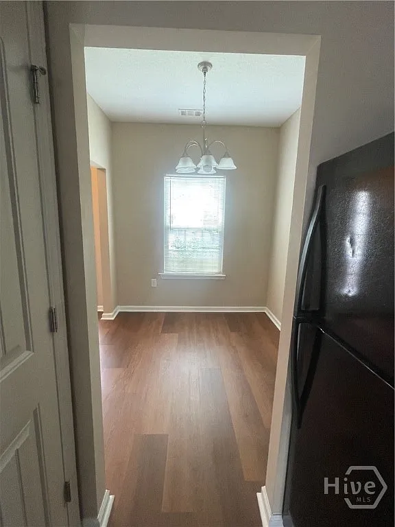 3 bed, 2.5 bath, 1292 sqft, $1,825 — Photo 3