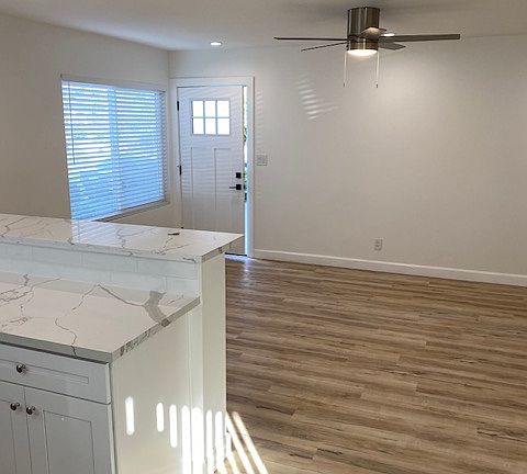 3rd image of 1811 Pacific Beach Dr APT 1