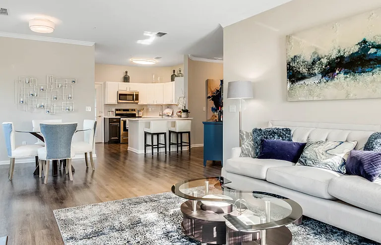 Polo Glen Apartment Homes — Photo 3