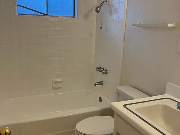 4th image of 37251 Bankside Dr APT 10