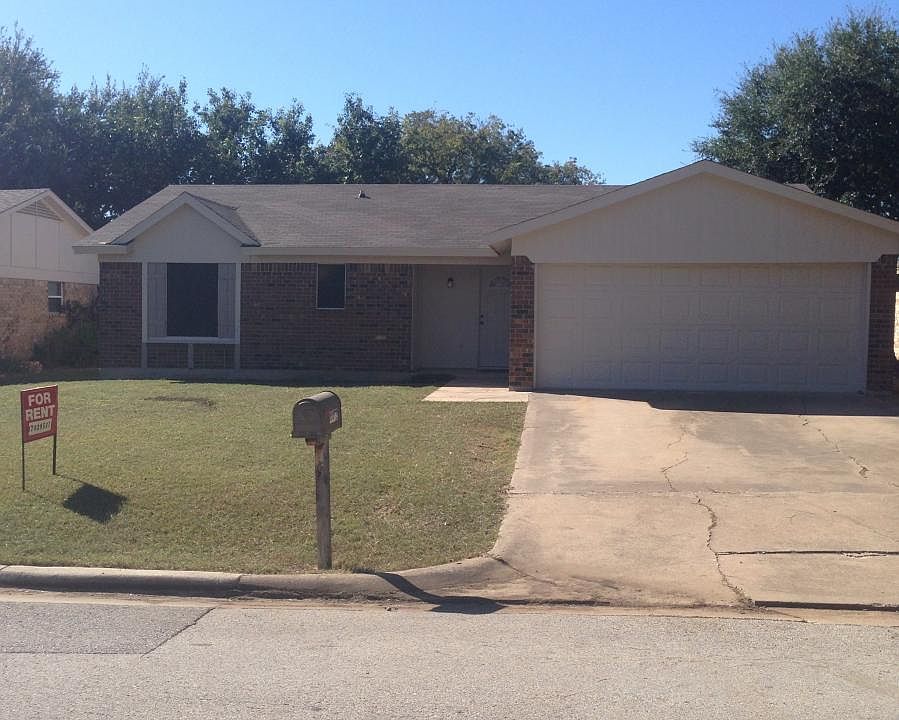 1st image of 4412 Aspen Way