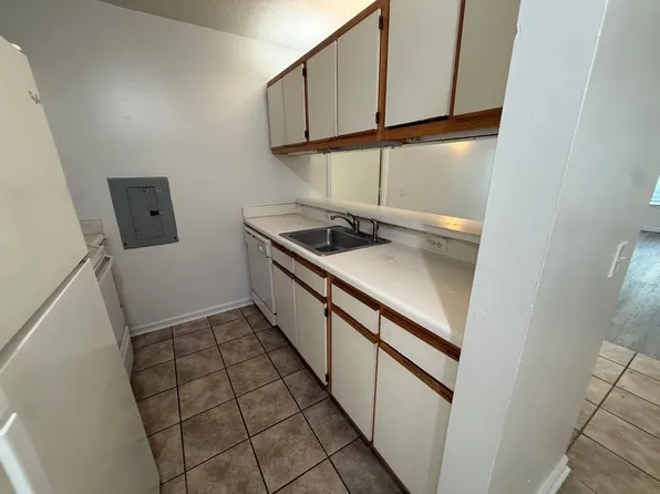 1521-104 Graduate Ln, Raleigh, NC