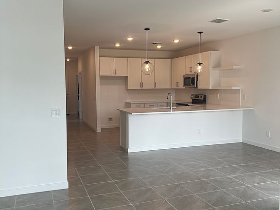 4th image of 7806 N 80th Ave