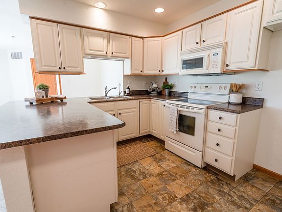2nd image of 4124 Thresher Ct Unit 312