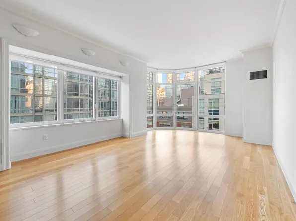 555 West 59th Street image 1 of 13