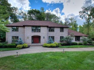 3225 Brainard Rd, Pepper Pike, OH 44124