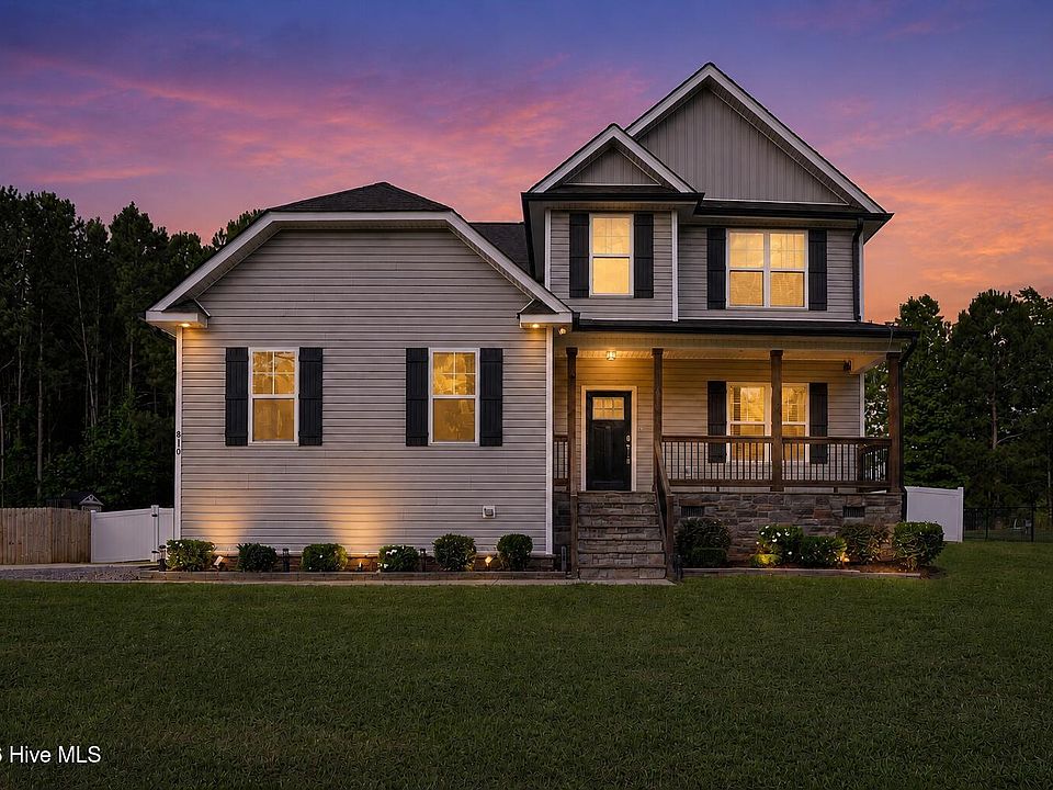 1st image of 810 Mulberry Road