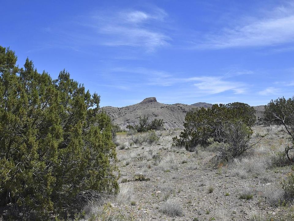 1st image of 1900 E El Nopal Ln