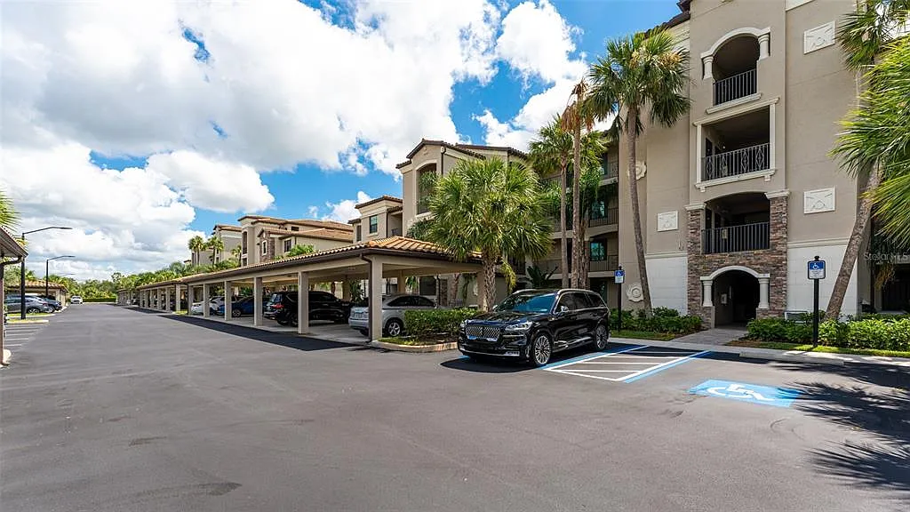 2 bed, 2.0 bath, 1232 sqft, $6,000 — Photo 3