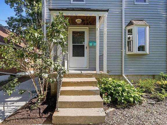 4th image of 6822 Hurd Ave