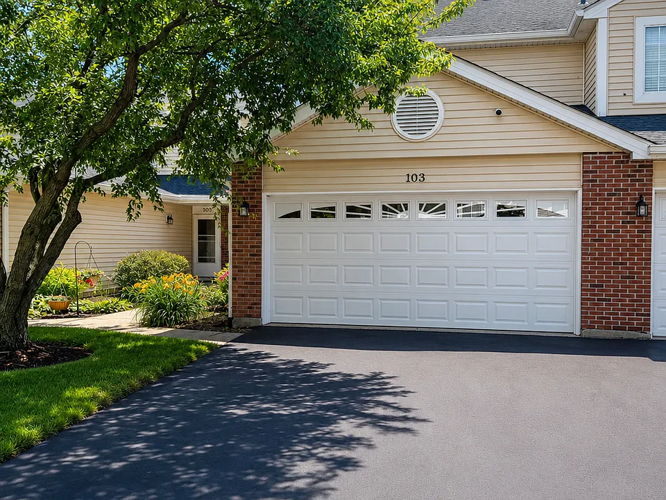 103 Brittany Dr