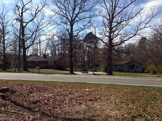 2nd image of 5200 Springfield Rd