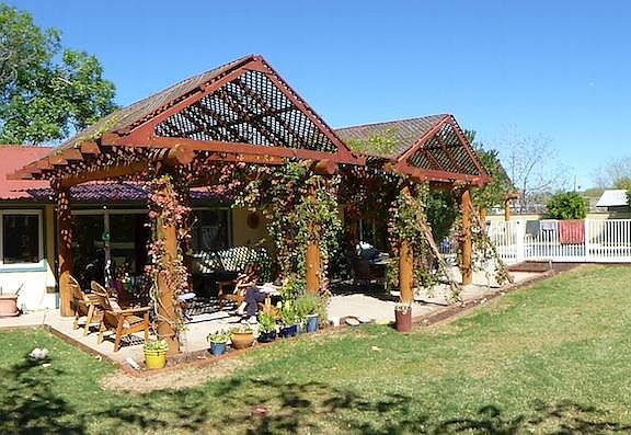 2nd image of 1125 E Lockwood St