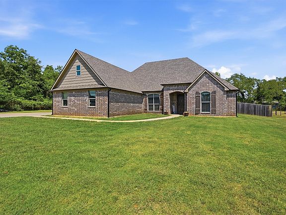 2nd image of 106 Highland Dr