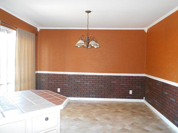 5th image of 2505 Lisa Ln