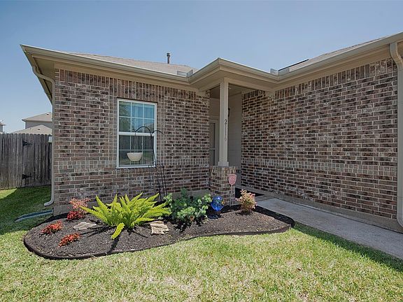3rd image of 2116 Garnet Ct