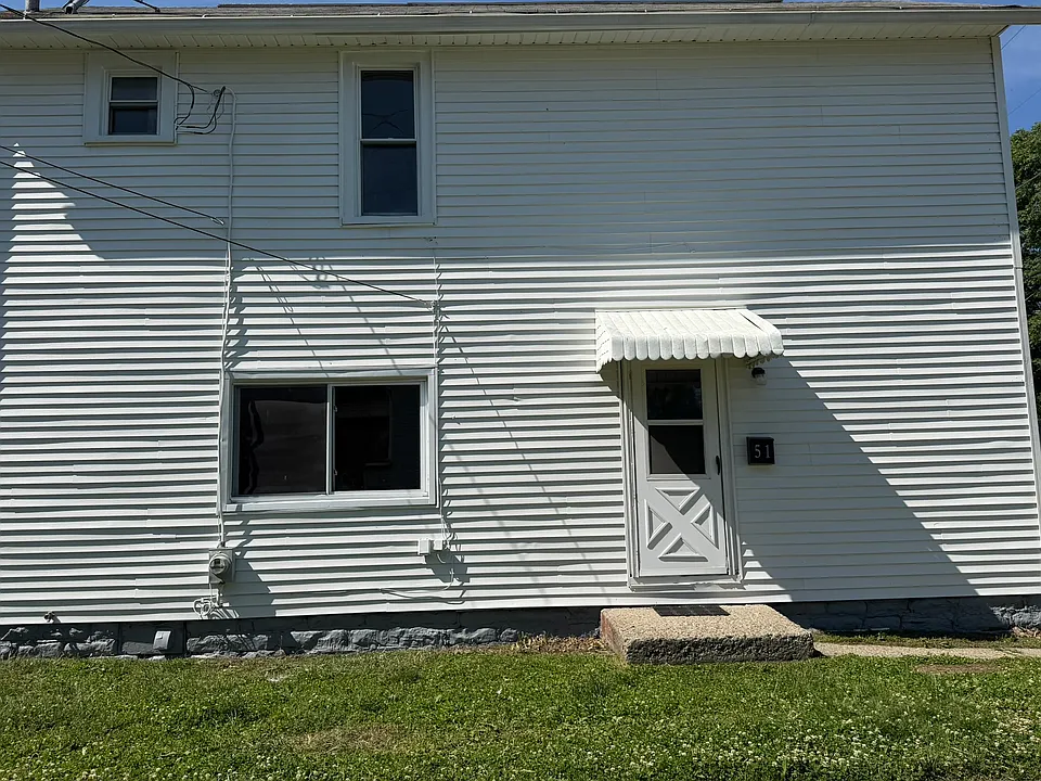51 Mill St