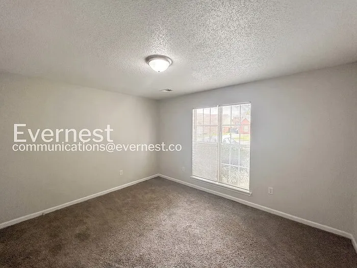 10721 Ridgefield Dr — Photo 18