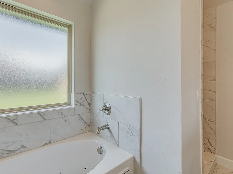 9324 NW 143rd St — Photo 24