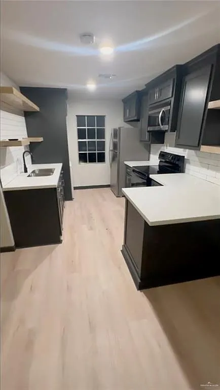 2 bed, 1.0 bath, 720 sqft, $850 — Photo 4