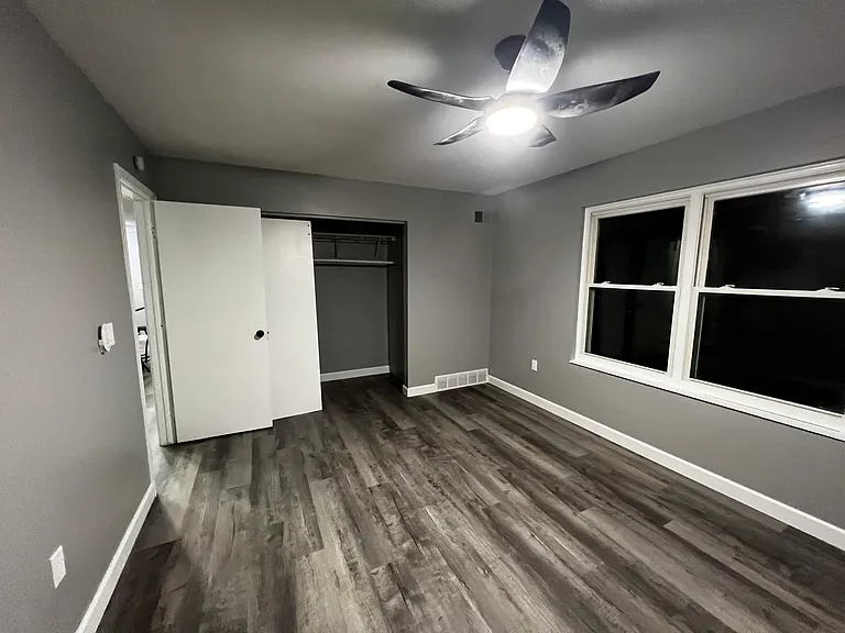 2901 W Jefferson Ave — Photo 16