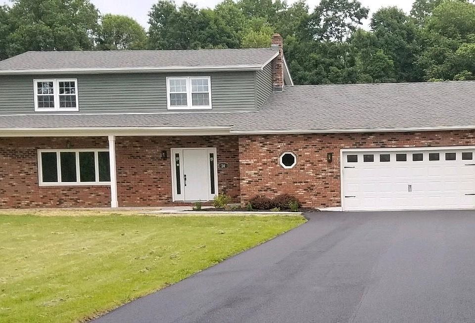 1st image of 24 Munro St
