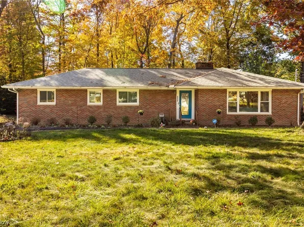 3082 Morewood Rd, Akron, OH 44333