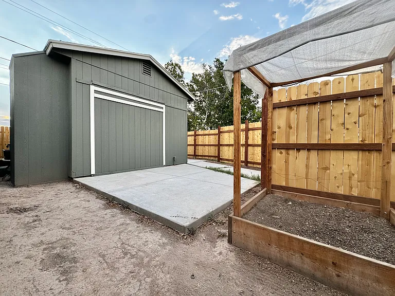 104 E Vista Del Cerro Dr #A — Photo 11