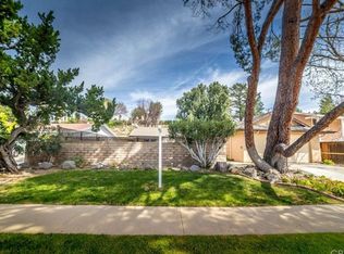 5448 Ruthwood Dr #B1, Calabasas, CA 91302