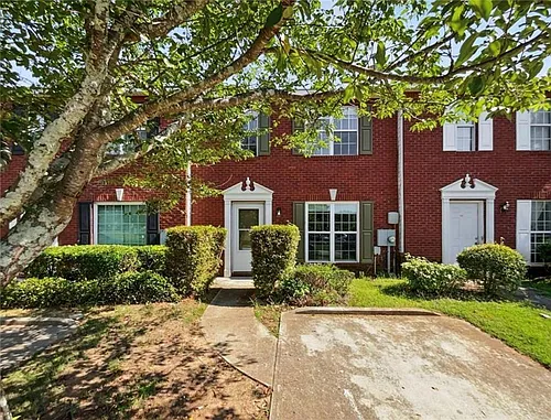 5823 Strathmoor Manor Cir Photo 1