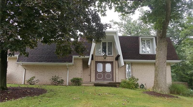 1st image of 1012 Pine St