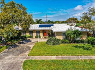 14991 Sovereign Dr, Largo, FL 33774