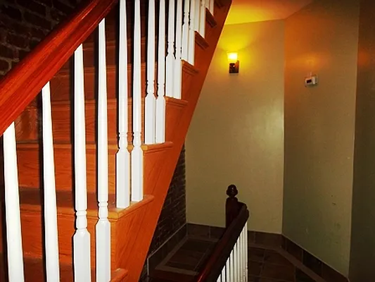 Rented by Elite NY Holdings | media 18