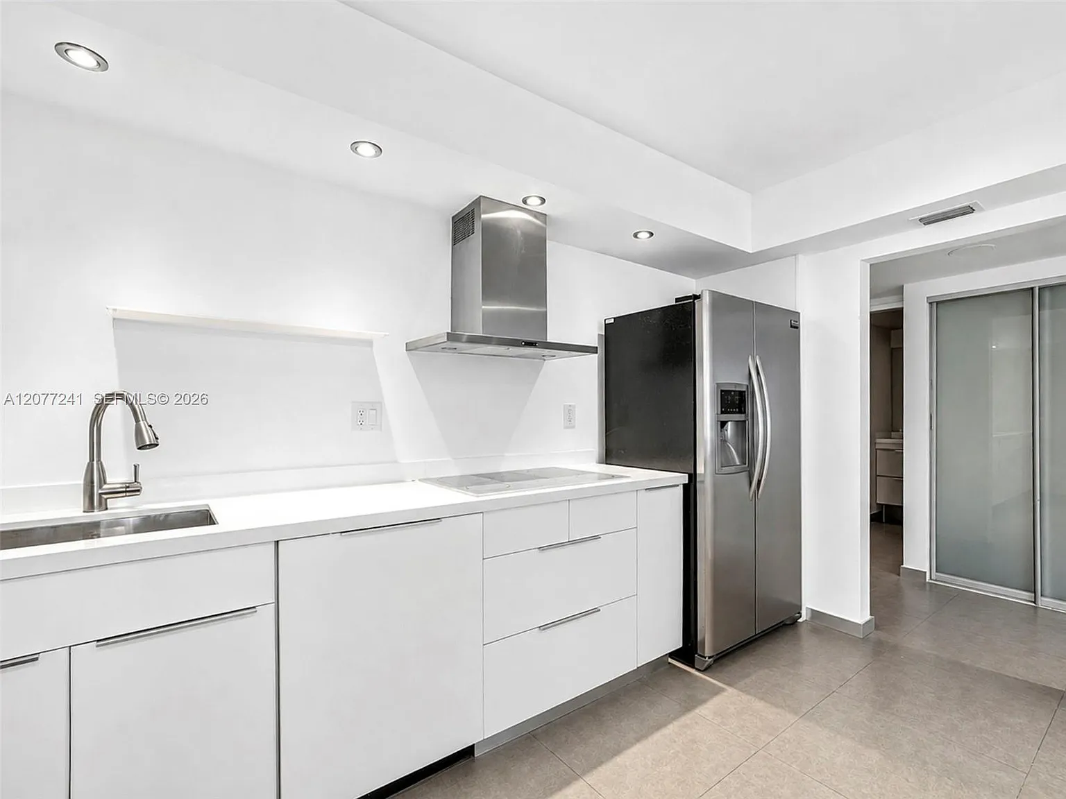 Oceanview Building B Cond — Photo 2