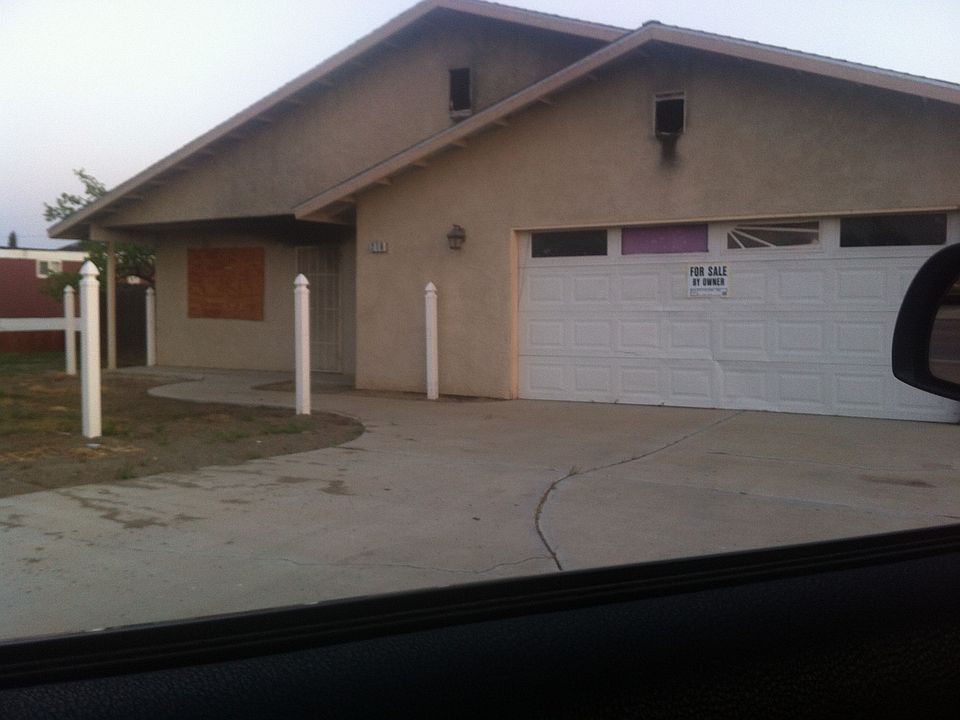 1st image of 216 W San Joaquin St